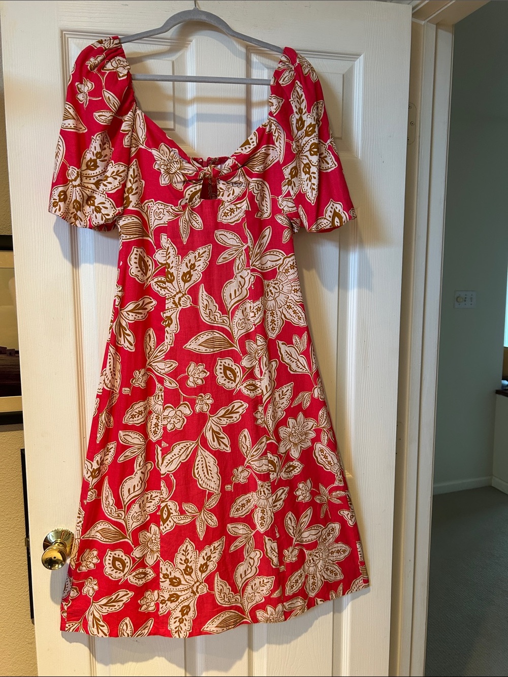 PinkFloral Puff-Sleeve Midi Dress